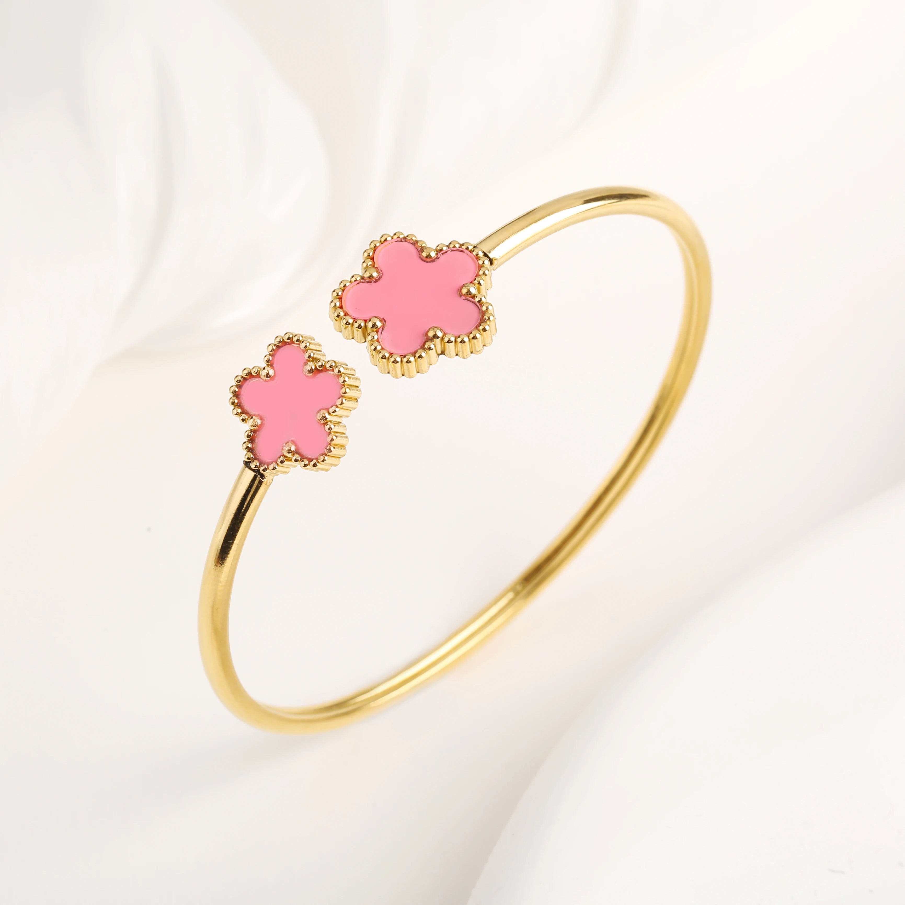 Gem Clover Bangle