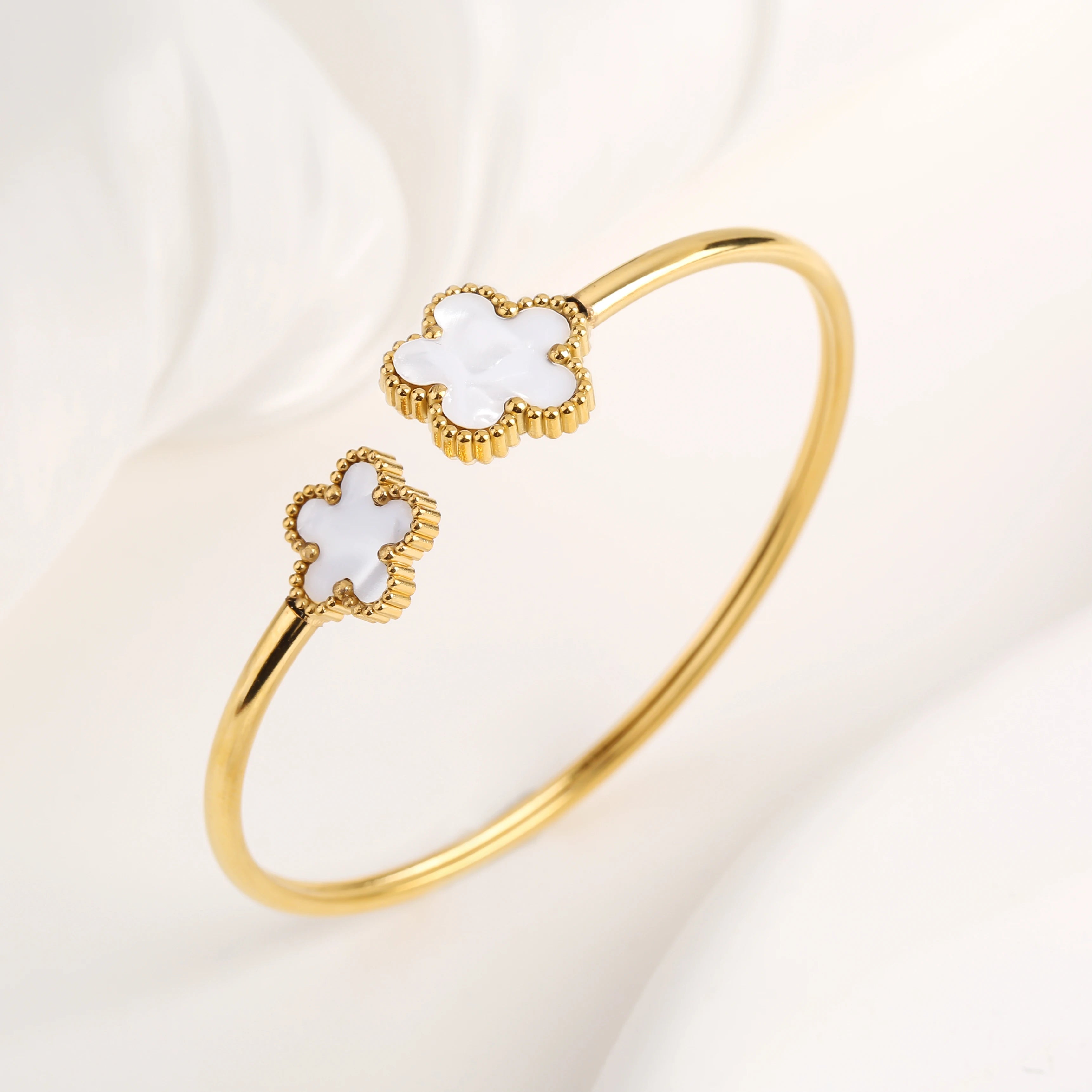 Gem Clover Bangle