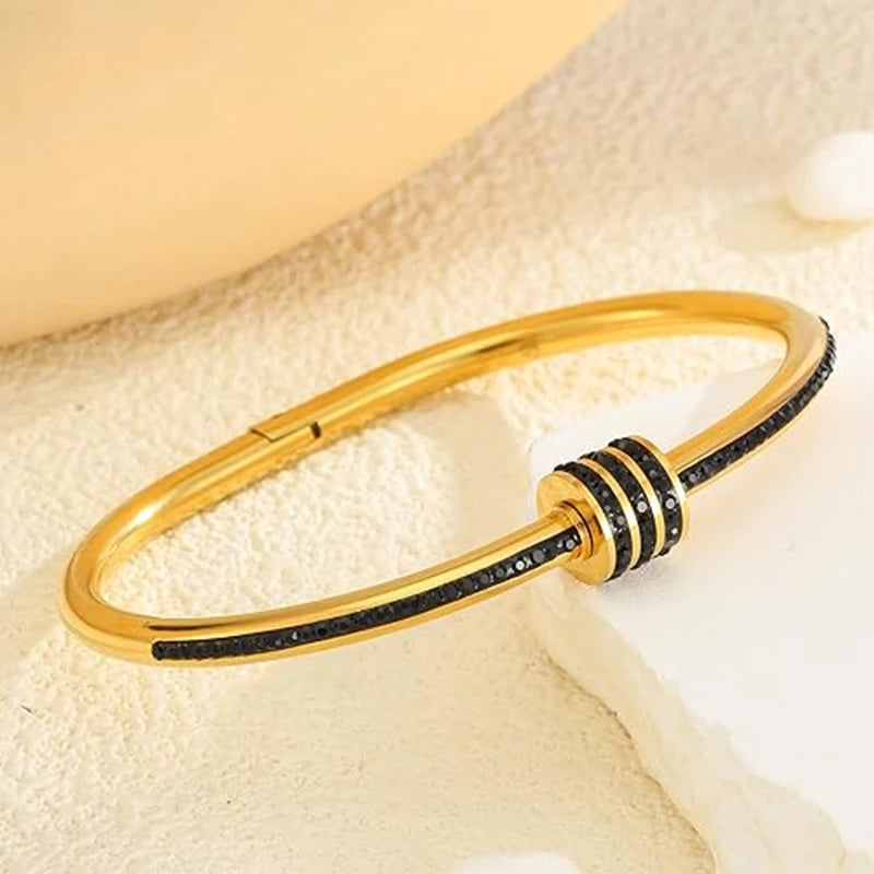 Luxe Girl Onyx Bangle