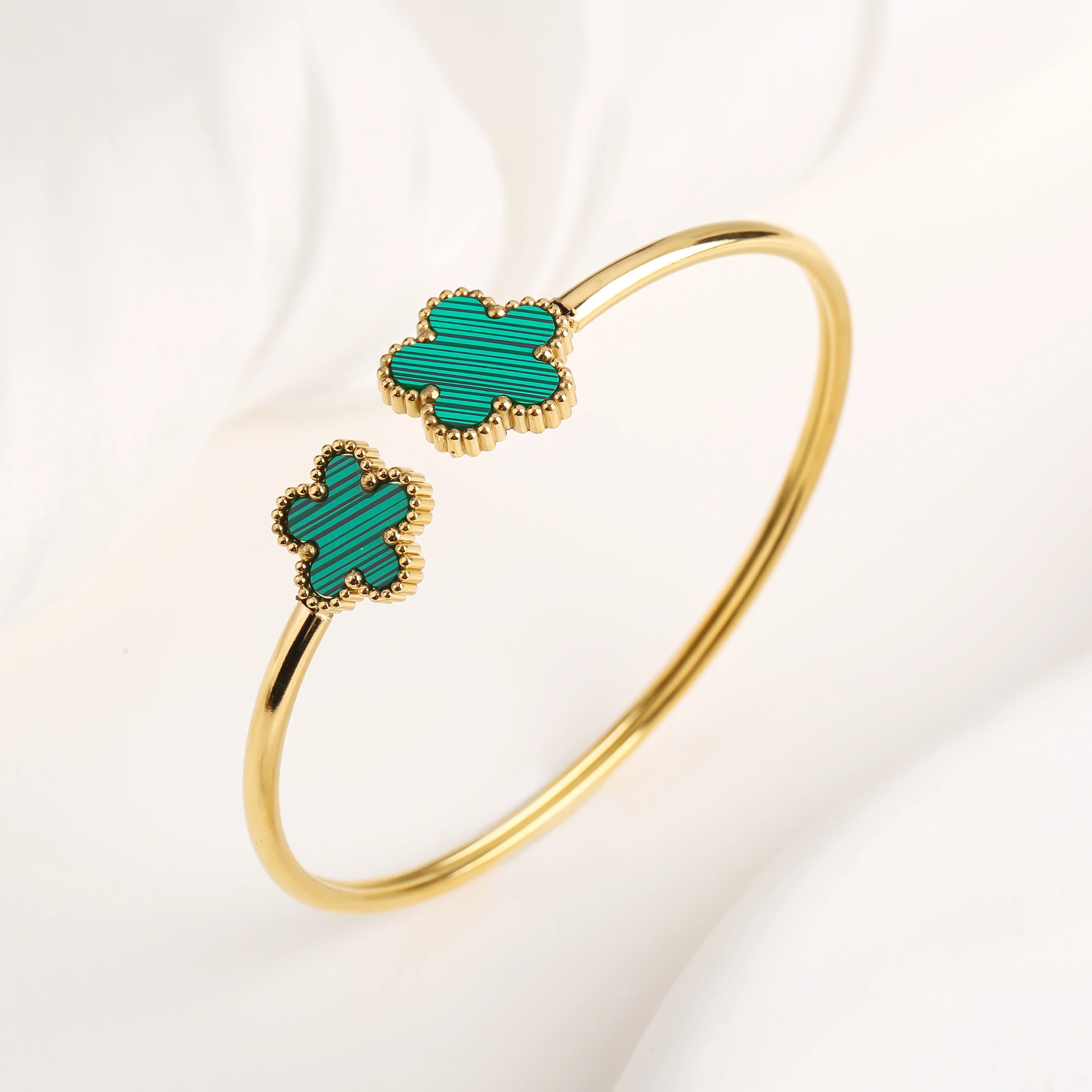 Gem Clover Bangle
