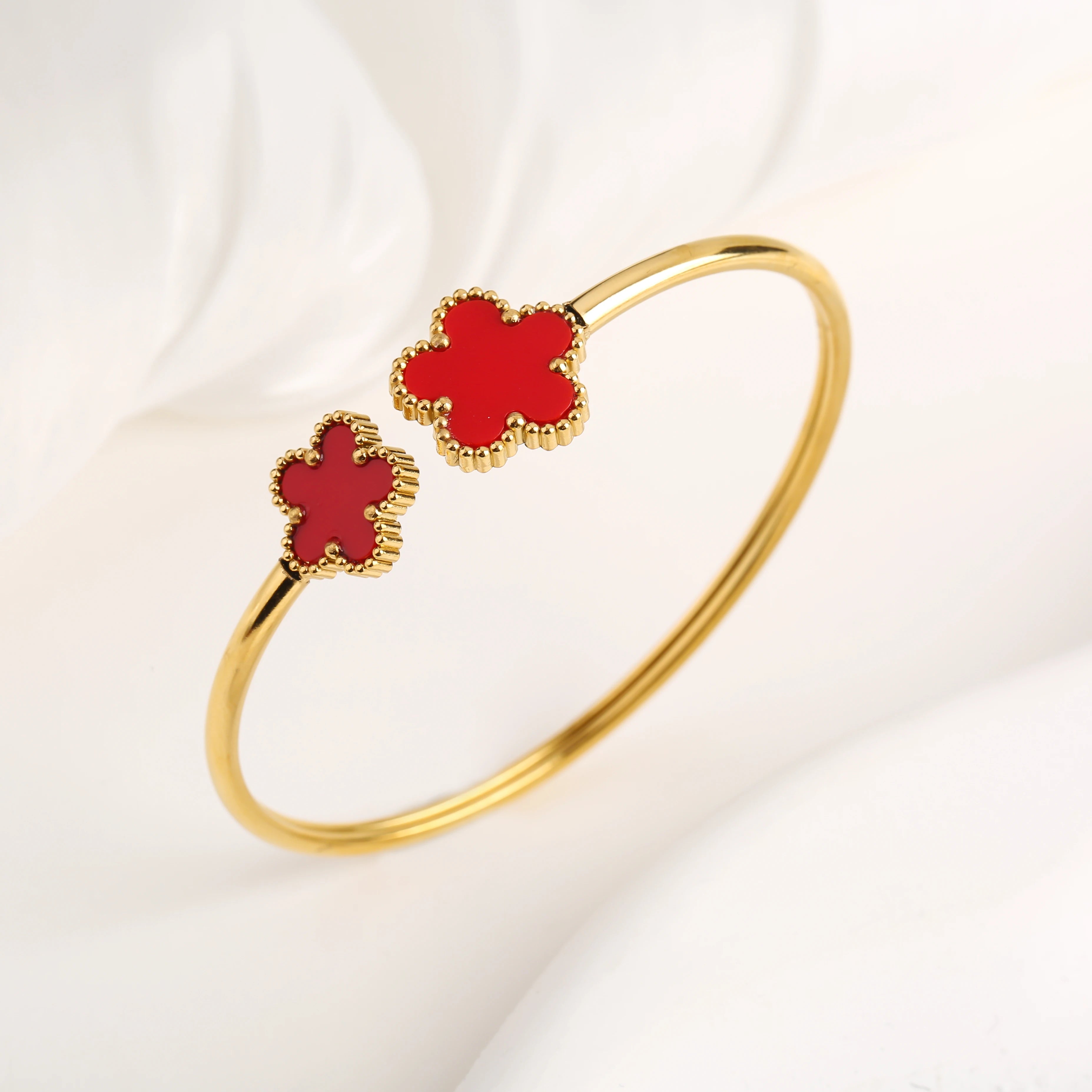 Gem Clover Bangle